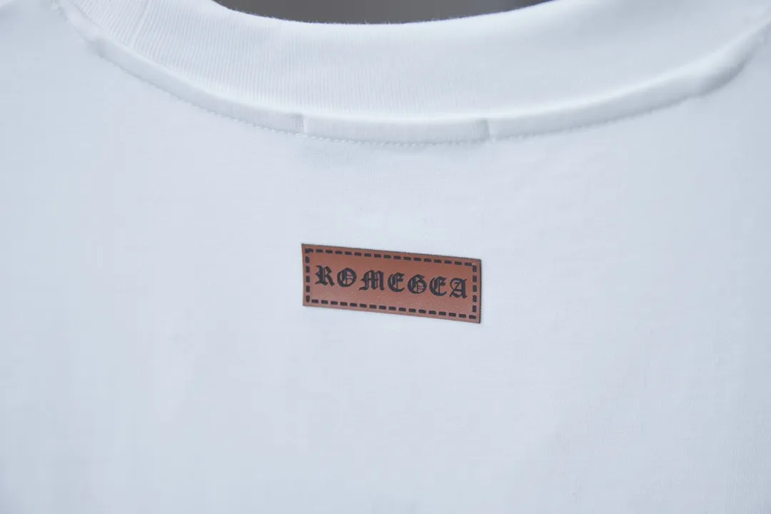🅿️220 Ch*ome Hearte 25SS early spring new model, Ch*ome Hearte leather short sleeves, light luxury, essential item for daily commuting for men and women, correct version, welcome to compare, detailed features · 320g 100% cotton double yarn jersey fabric · Custom dyed in the same vat, special thickened 32 pieces double-strand 1X1 thread · Ch*ome Hearte leather patch ➕Imported Australian matte pearl diamonds · Three-dimensional flocking Crow heart pattern on the front side · Double-needle stitching across seams · Original main mark, washed tag, branded moisture-proof paper packaging Color: Black/White Size: S/M/L/XL